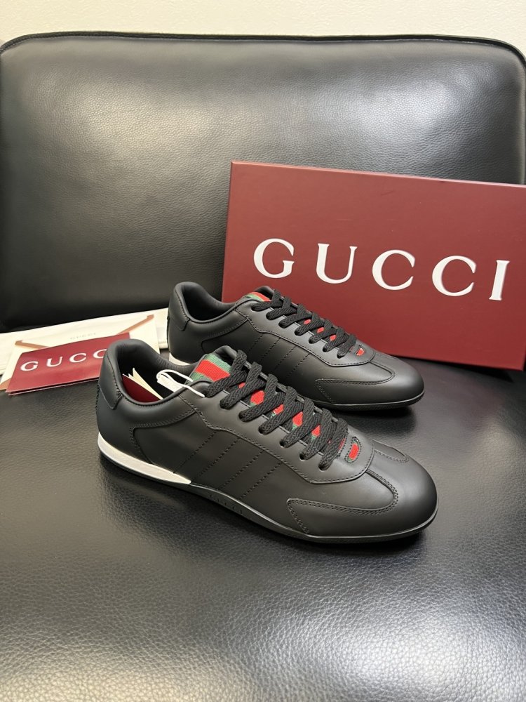 Кроссовки мужские