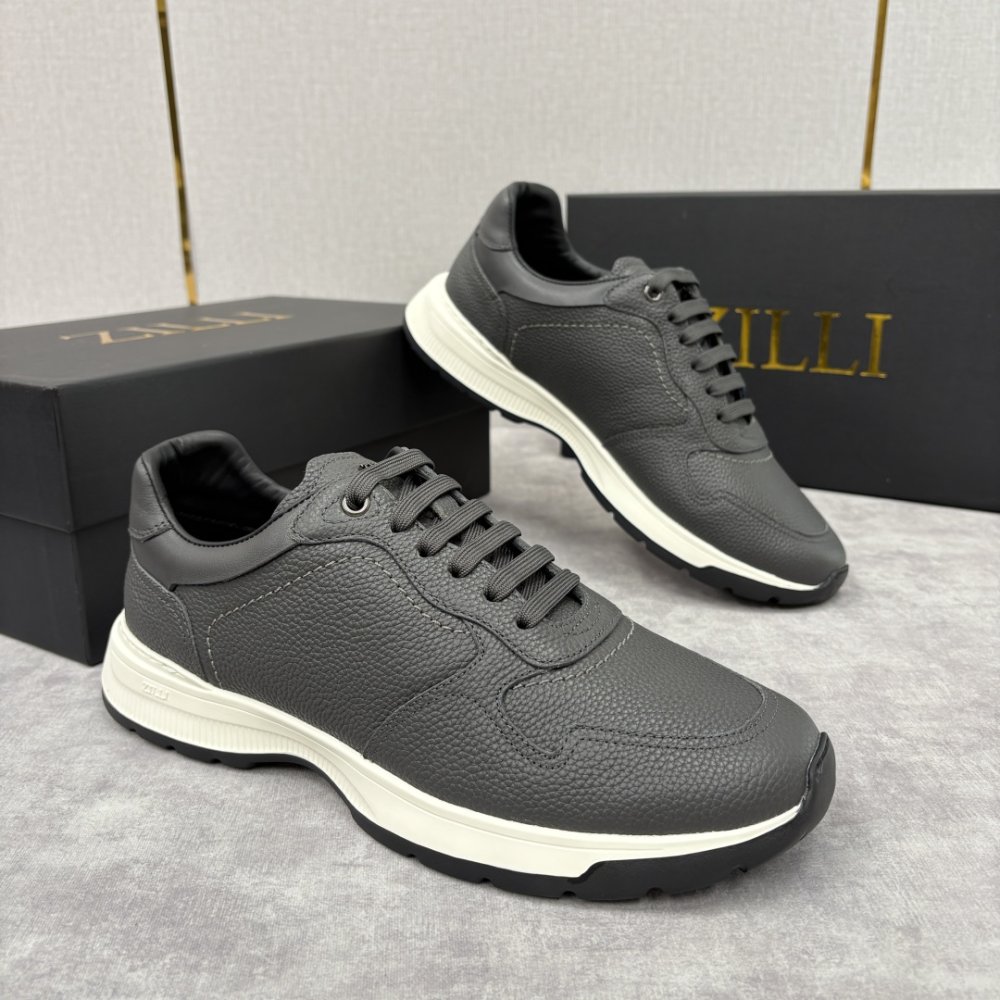 Кроссовки мужские