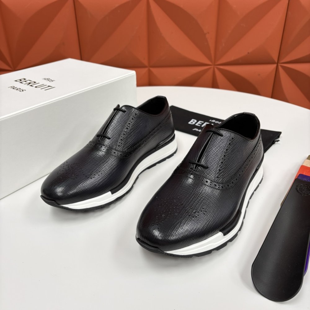 Кроссовки мужские