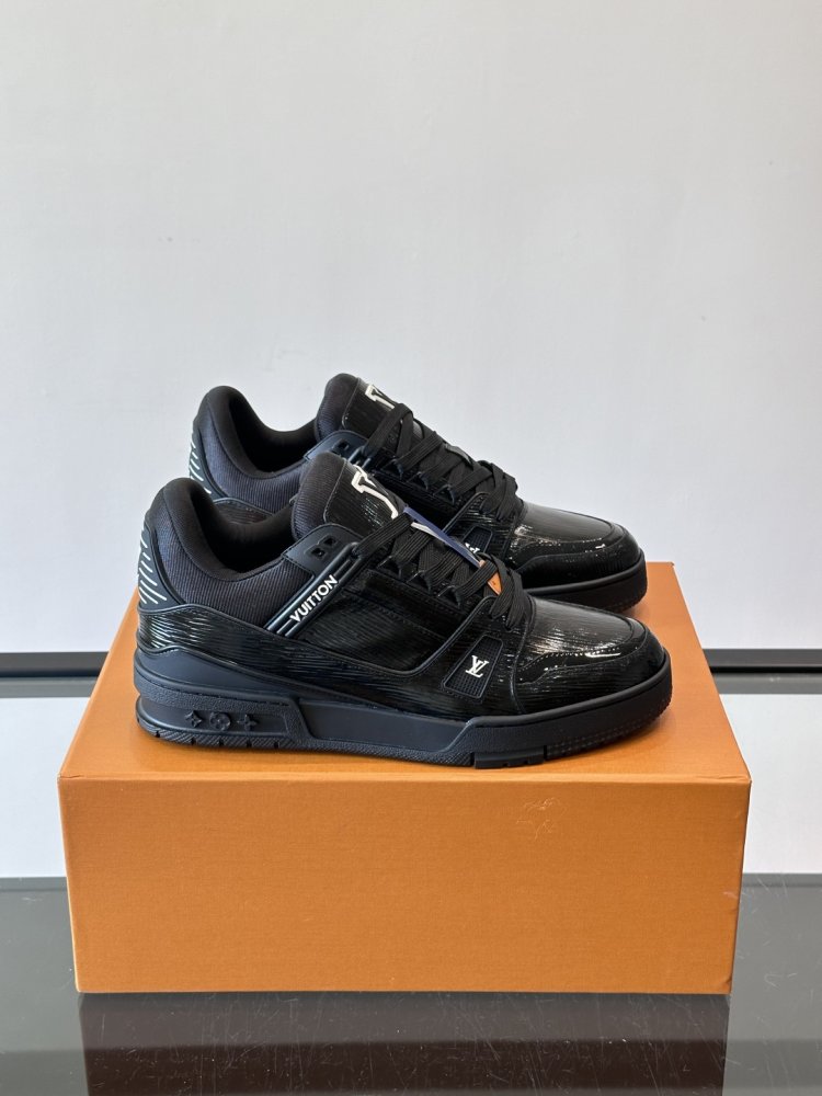 Кроссовки мужские