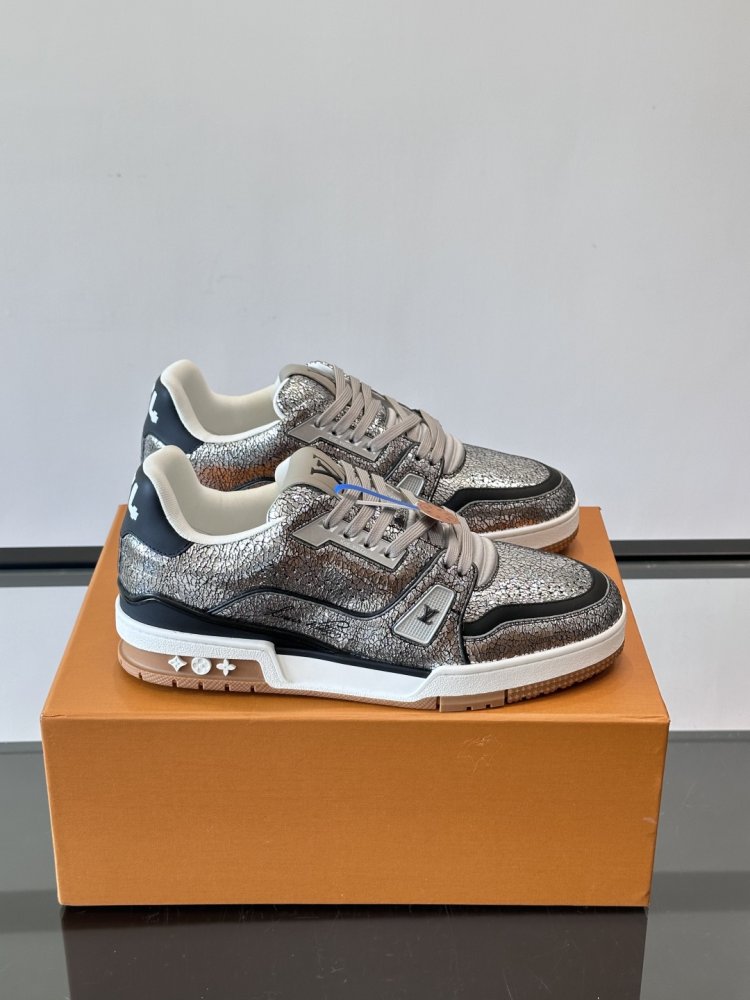 Кроссовки мужские