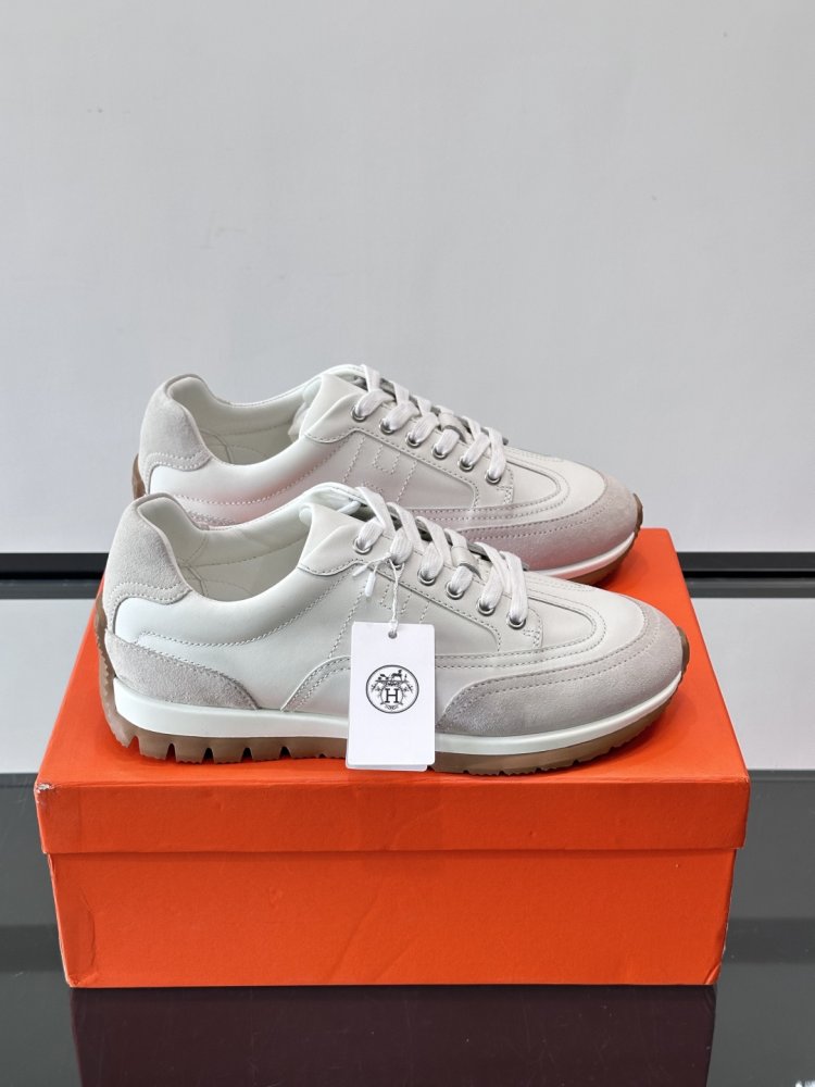 Кросівки чоловічі