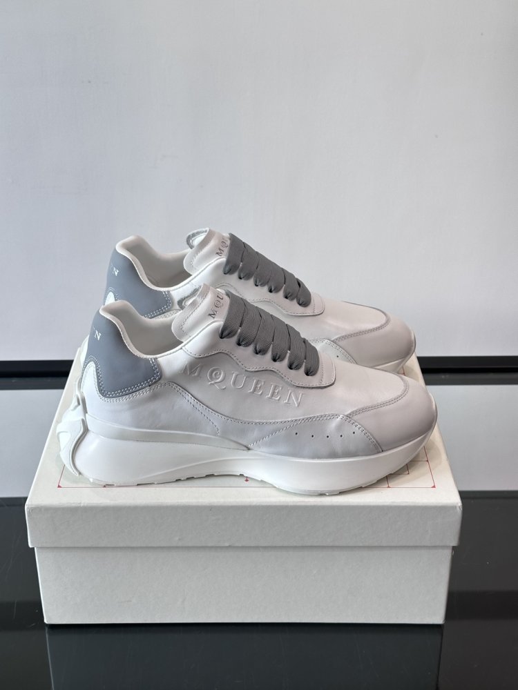 Sneakers men's