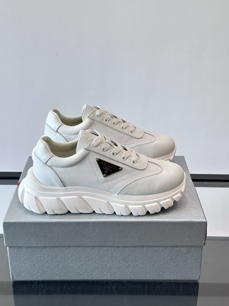 Sneakers men's