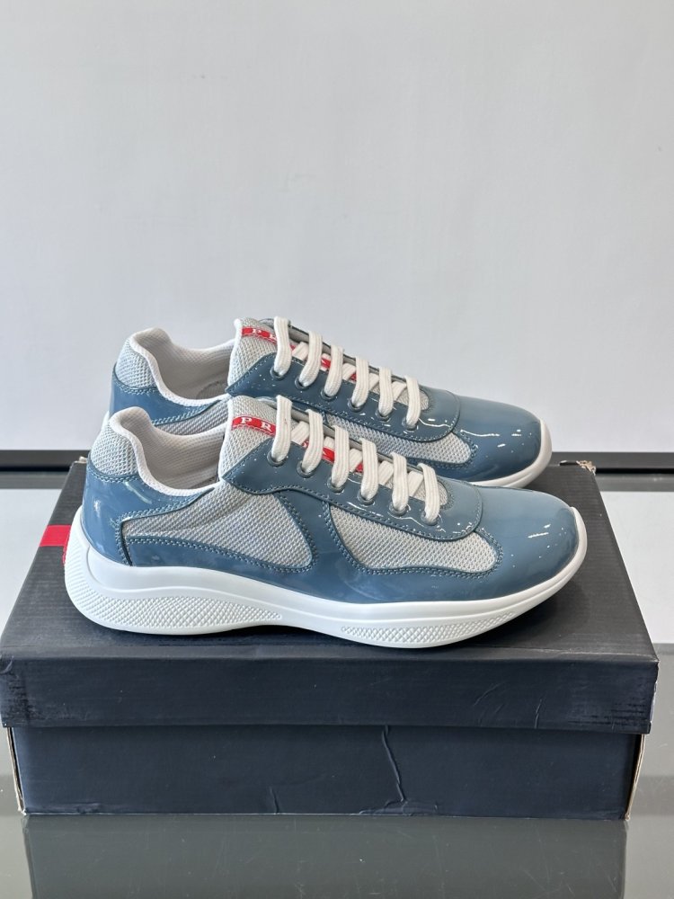 Sneakers men's