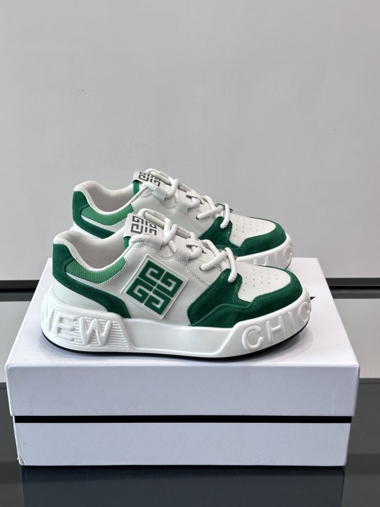 Sneakers men's