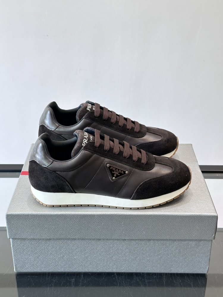 Sneakers men's