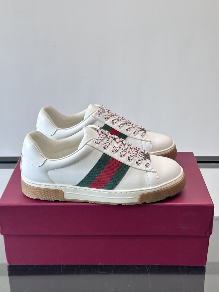 Sneakers men's