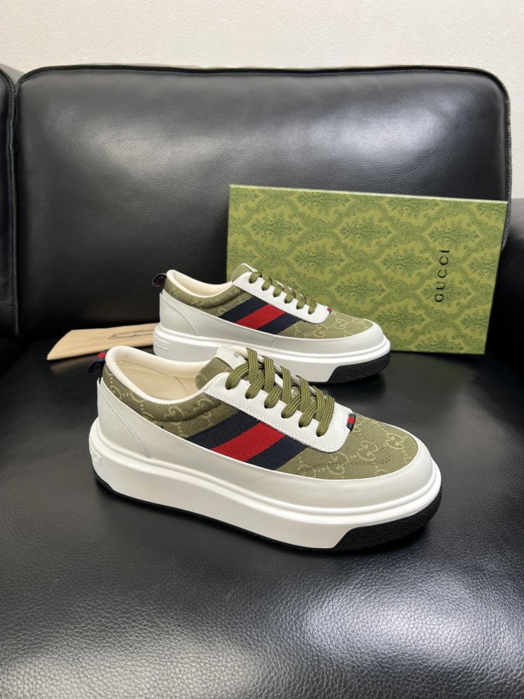 Sneakers men's