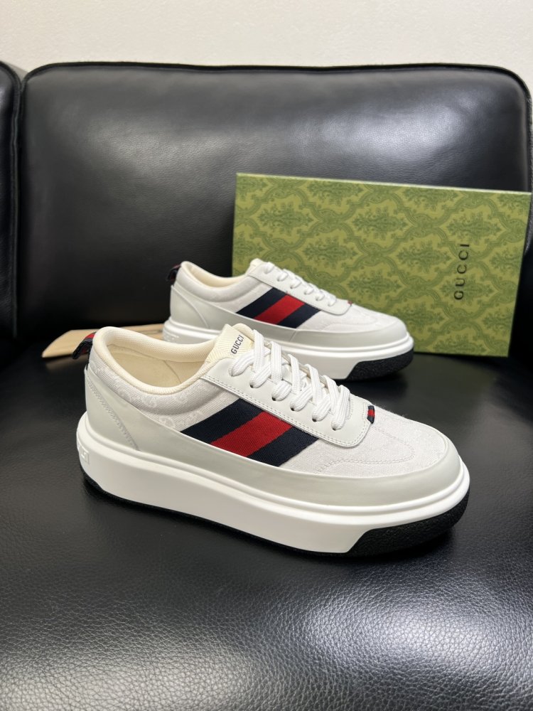 Кроссовки мужские