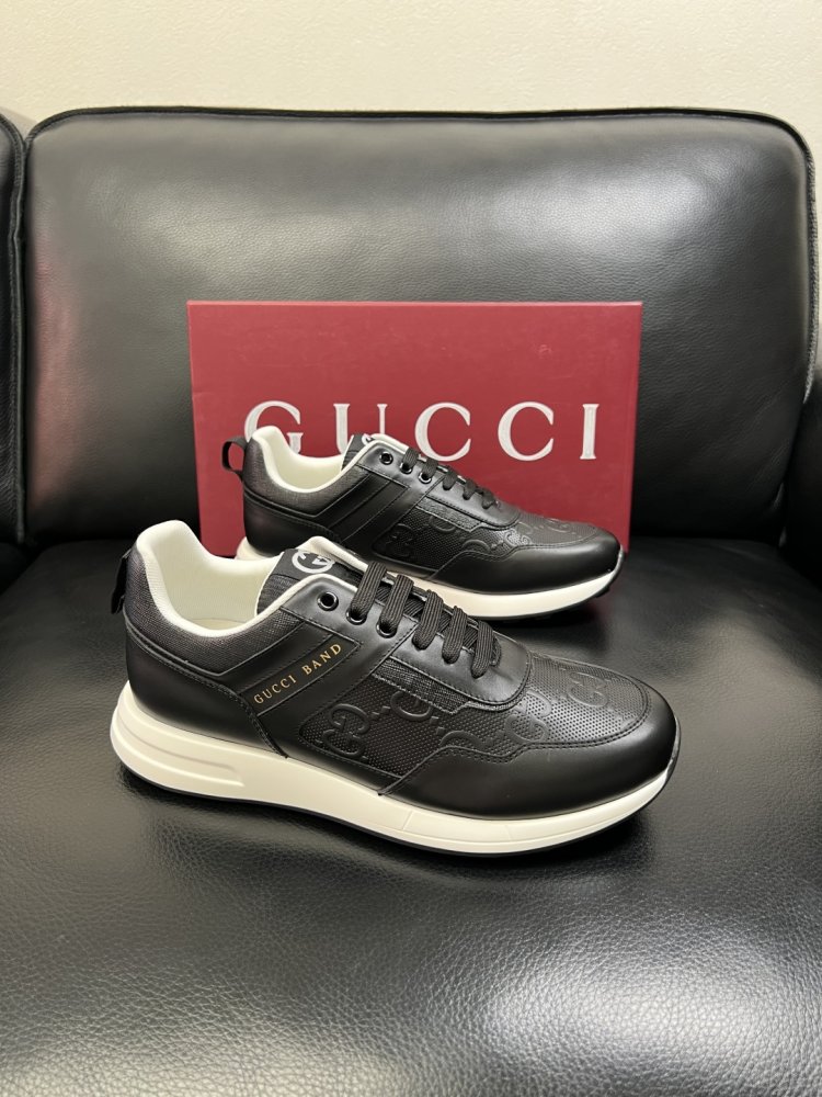 Sneakers men's