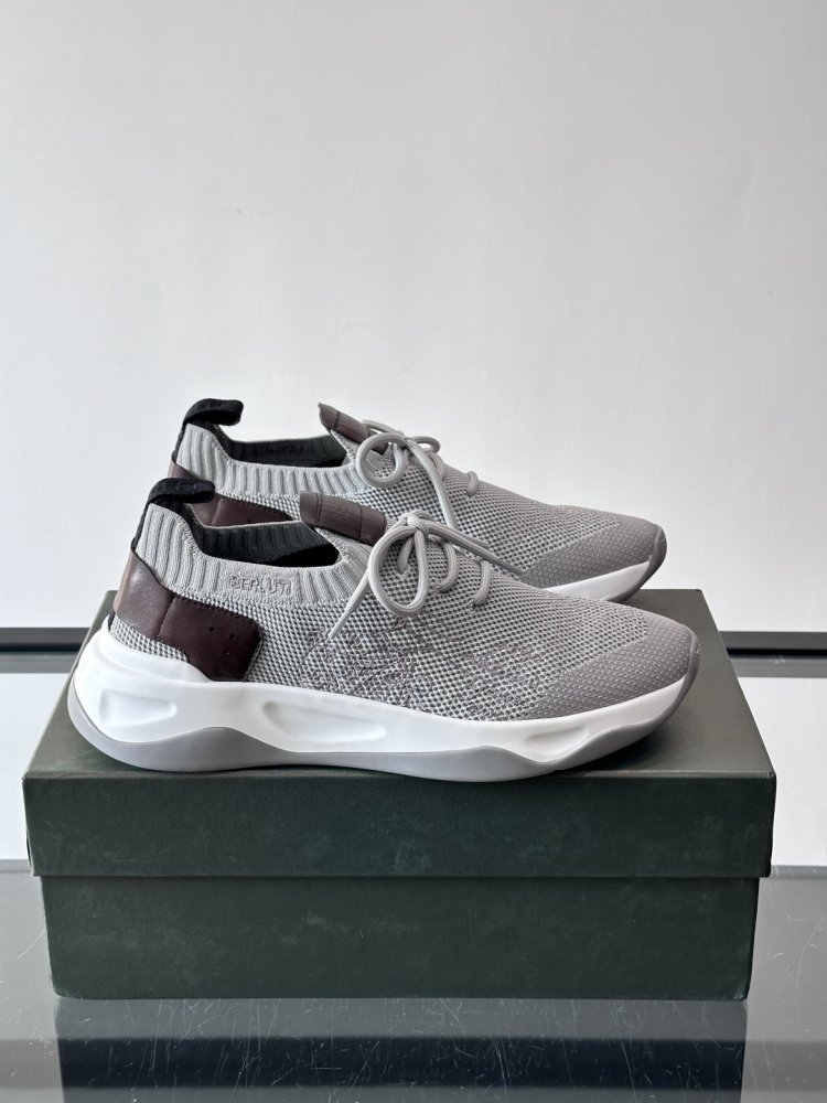 Sneakers men's