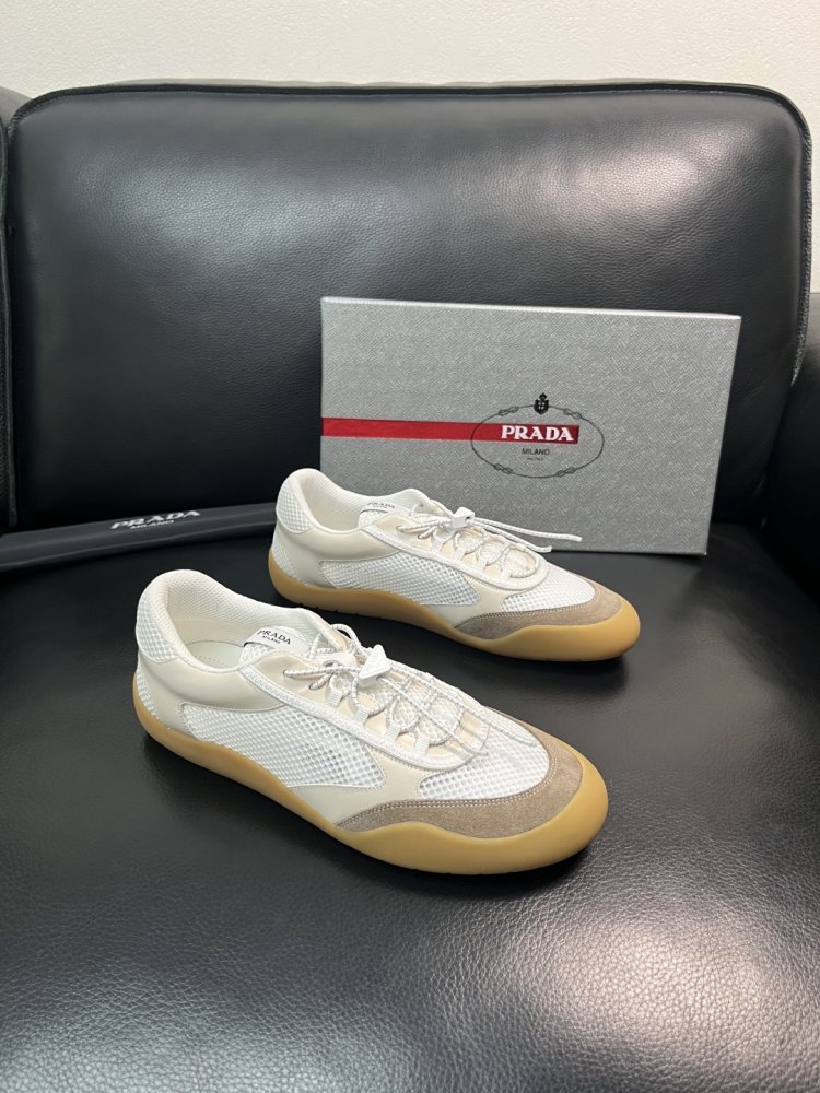 Sneakers men's