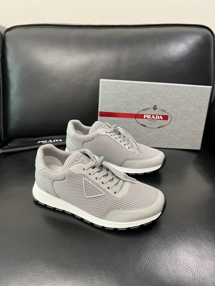 Sneakers men's