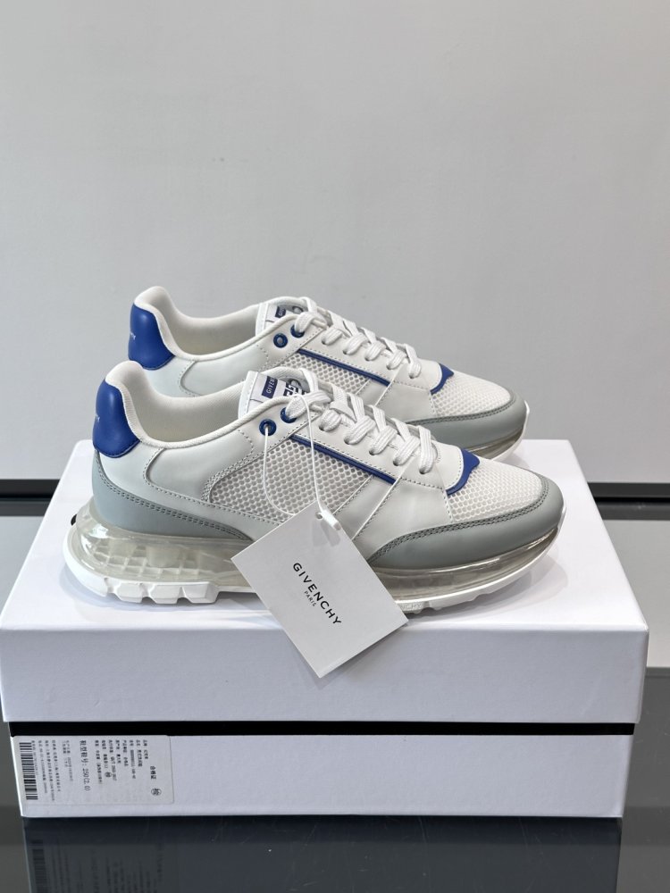 Sneakers men's