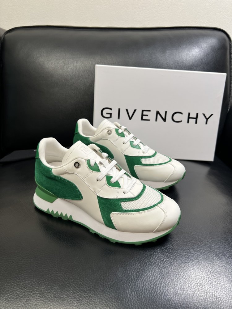 Sneakers men's