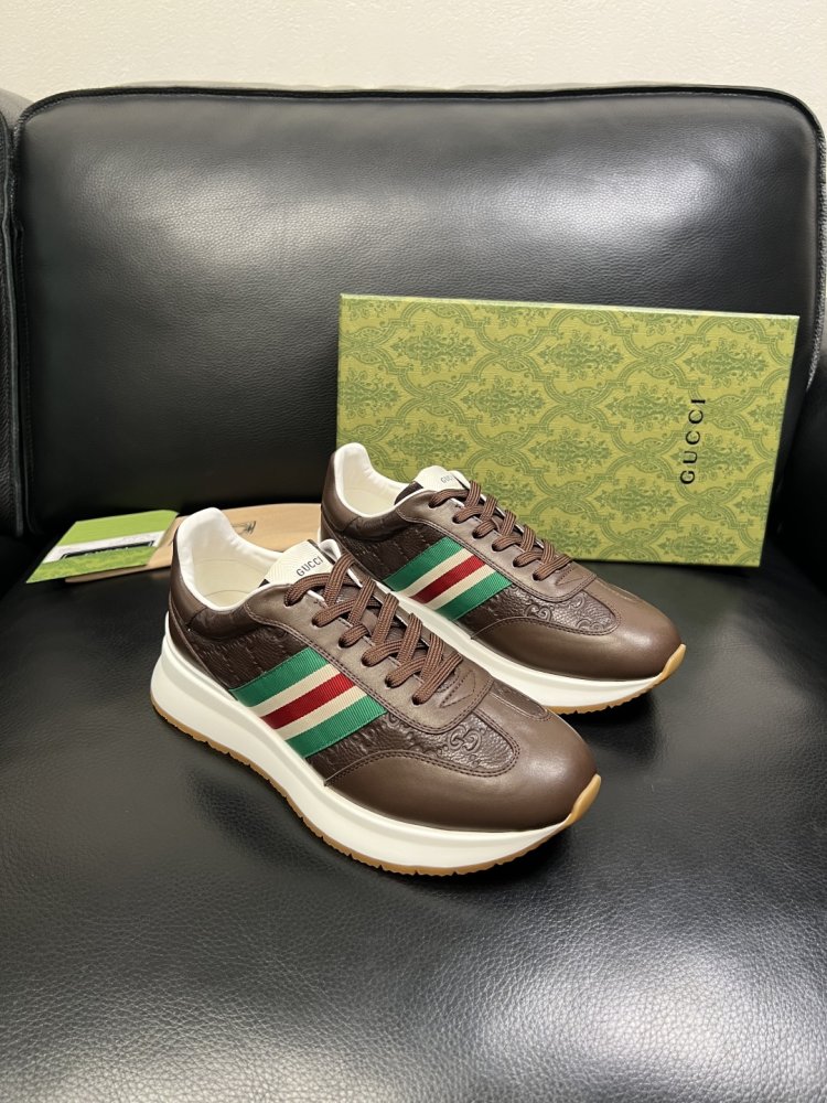 Sneakers men's