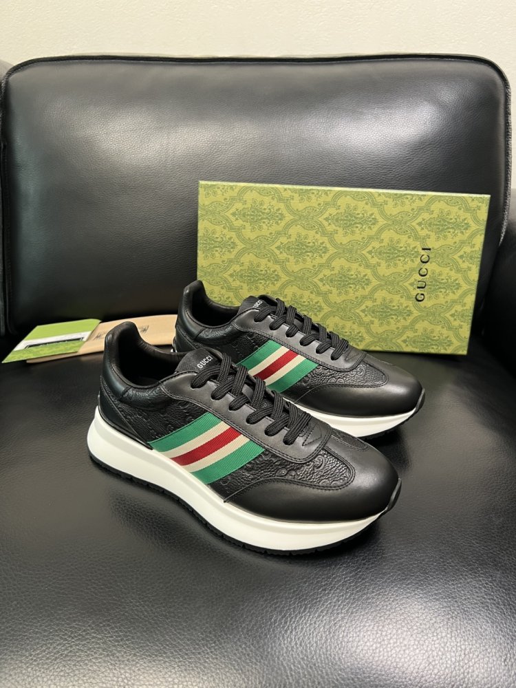 Sneakers men's