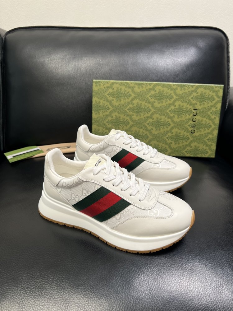 Sneakers men's