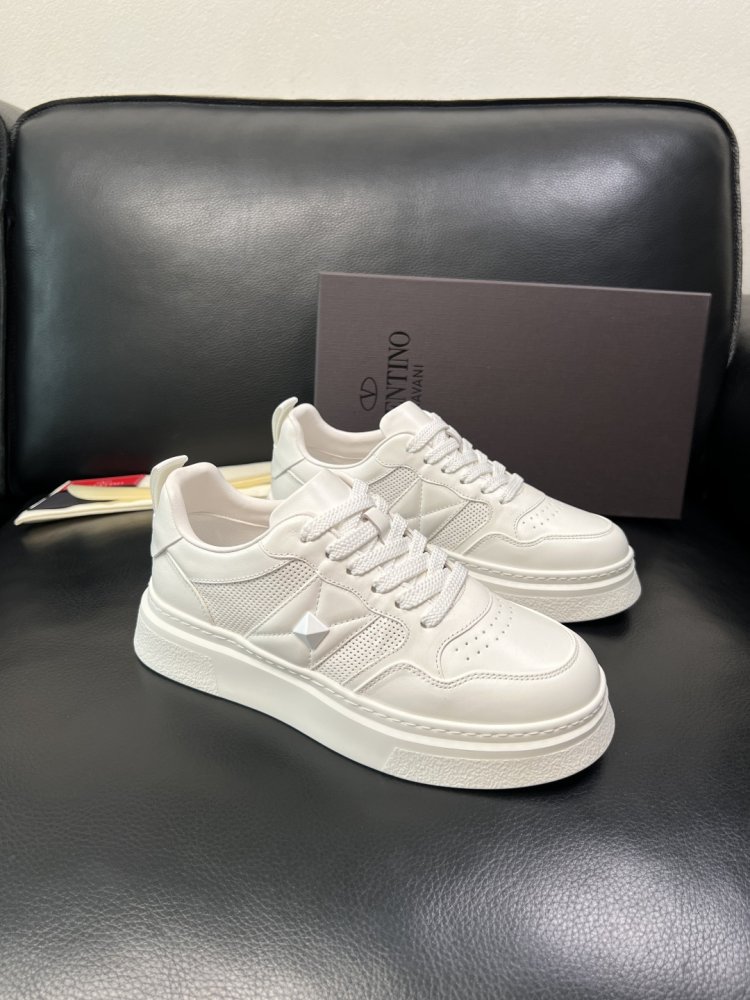 Sneakers men's