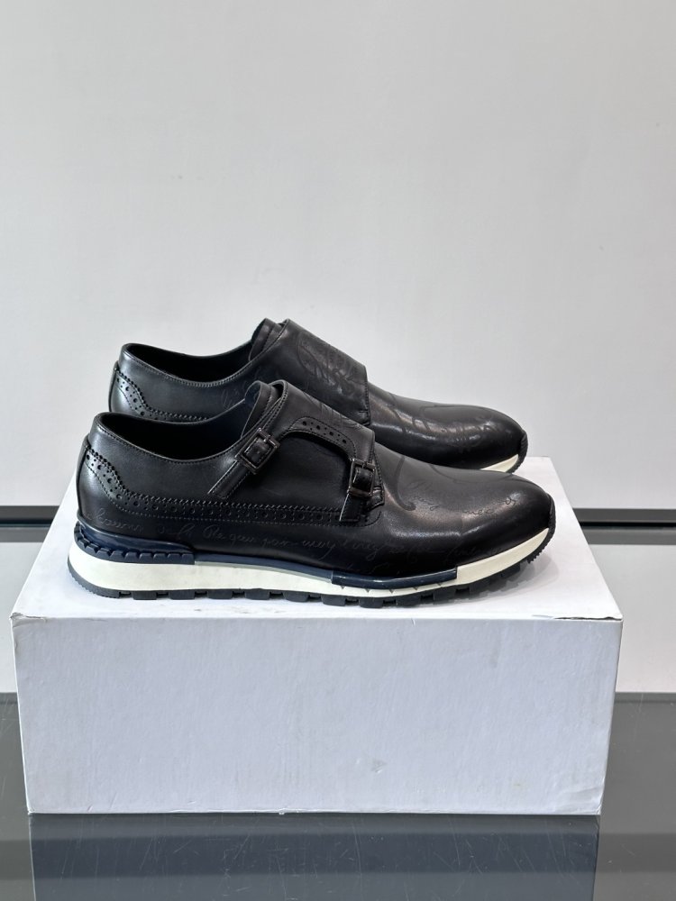 Sneakers men's