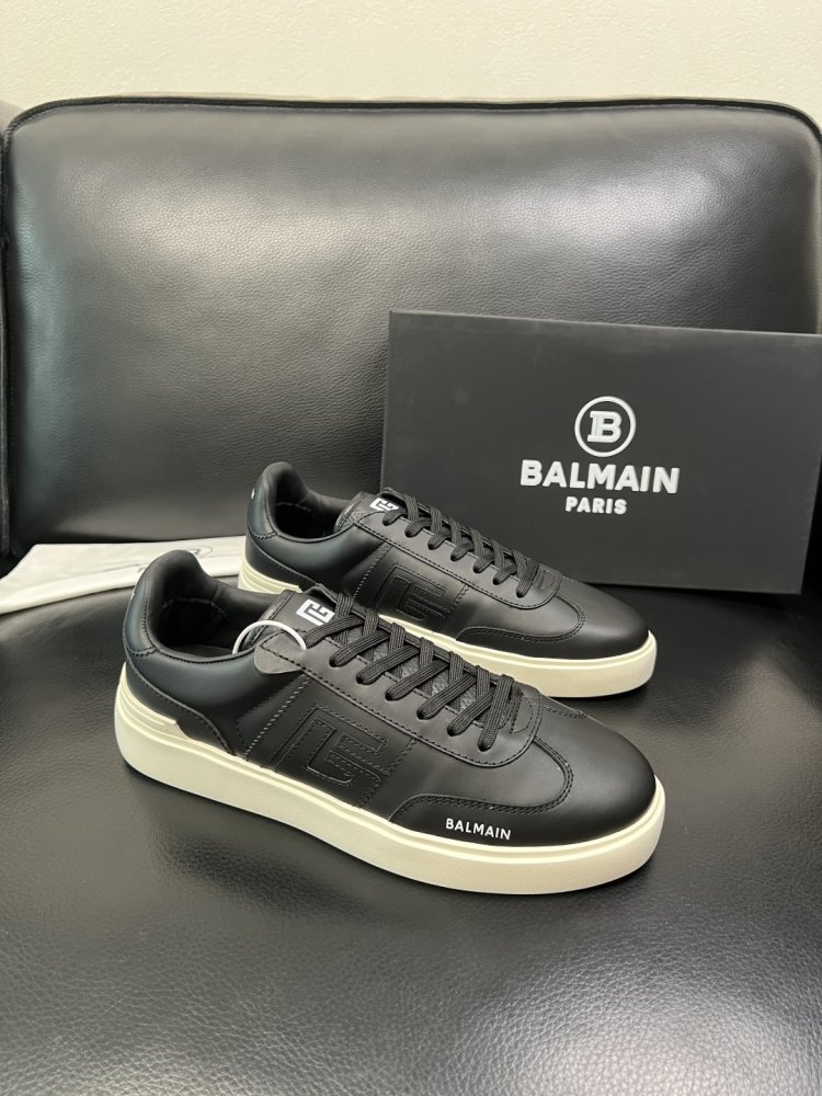 Sneakers men's