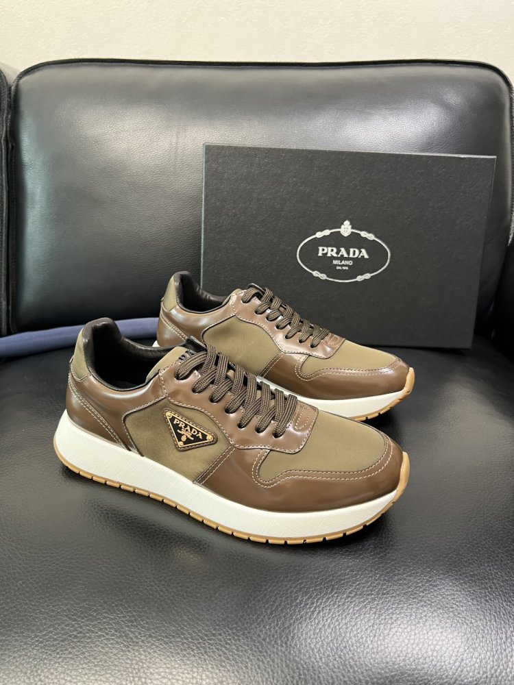Sneakers men's