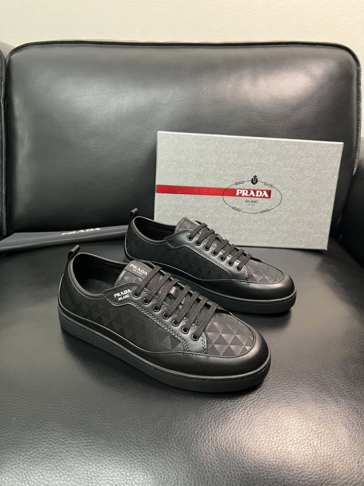 Sneakers men's