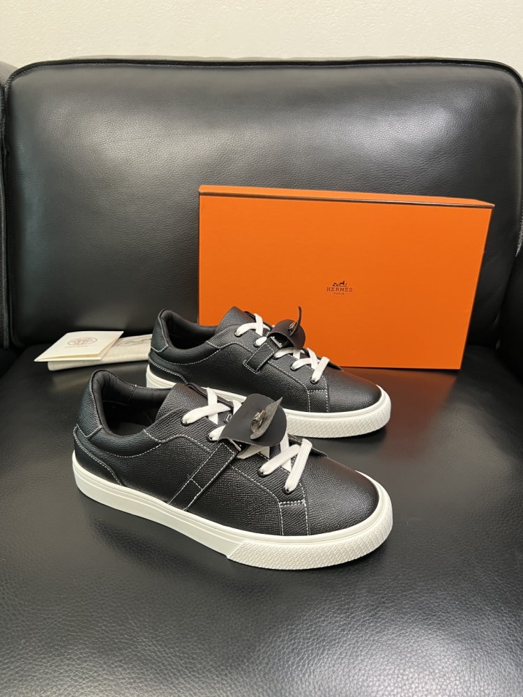 Sneakers men's