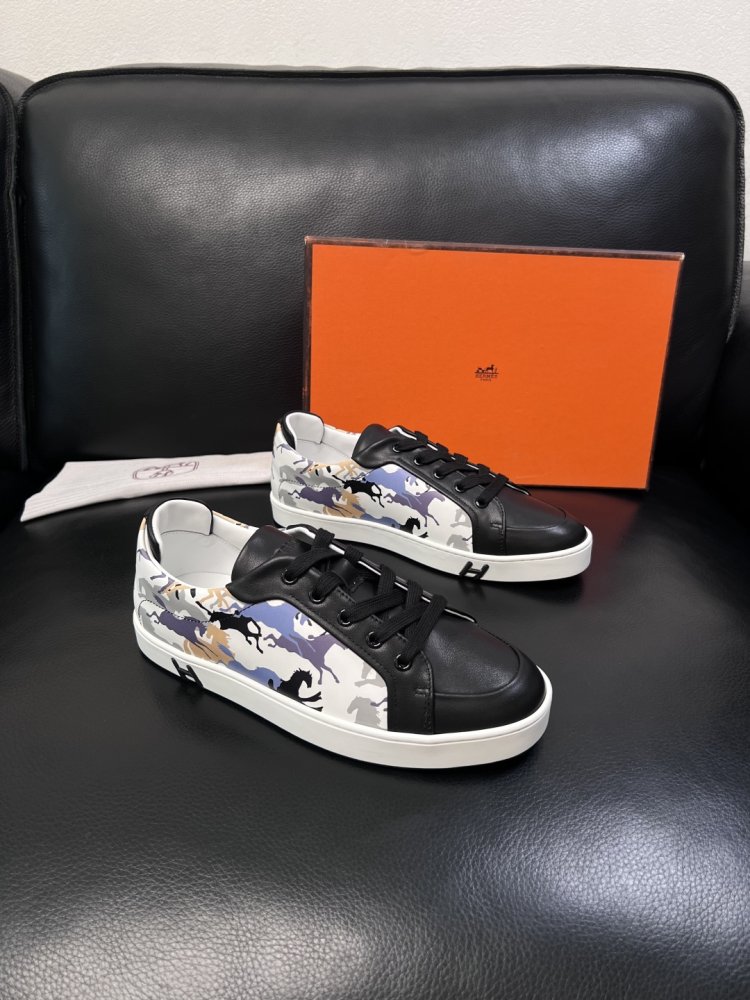 Sneakers men's