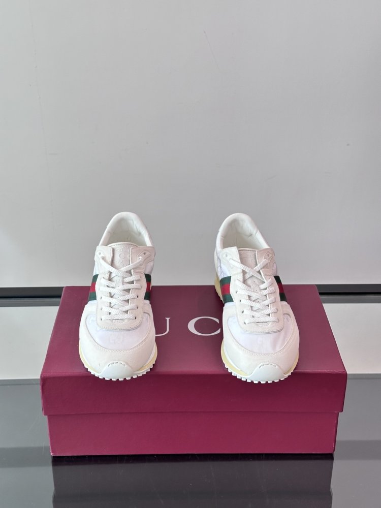 Кросівки чоловічі фото 2