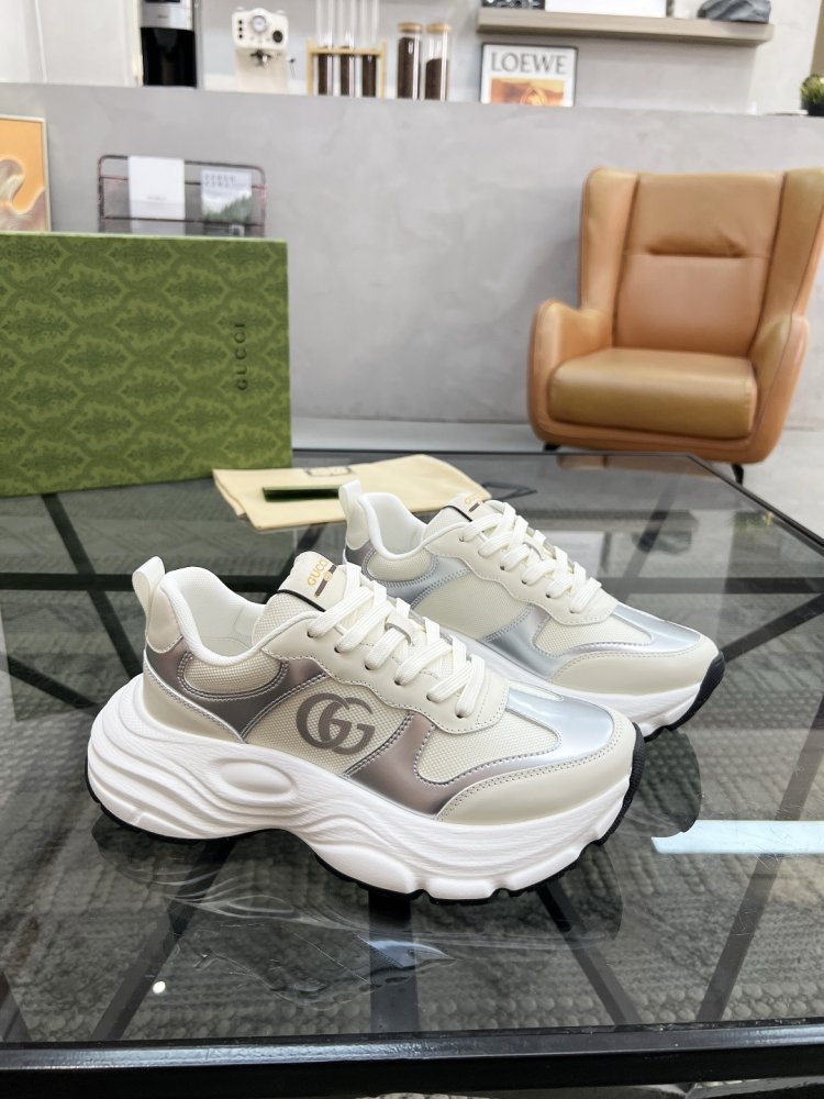 Кросівки чоловічі фото 2