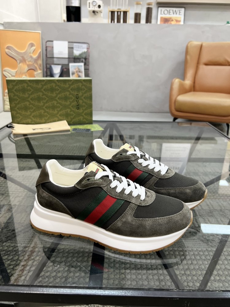 Кросівки чоловічі фото 2