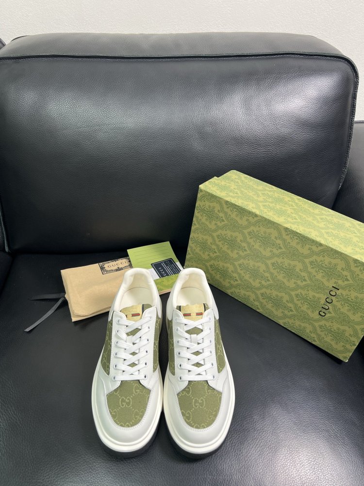 Кросівки чоловічі фото 2