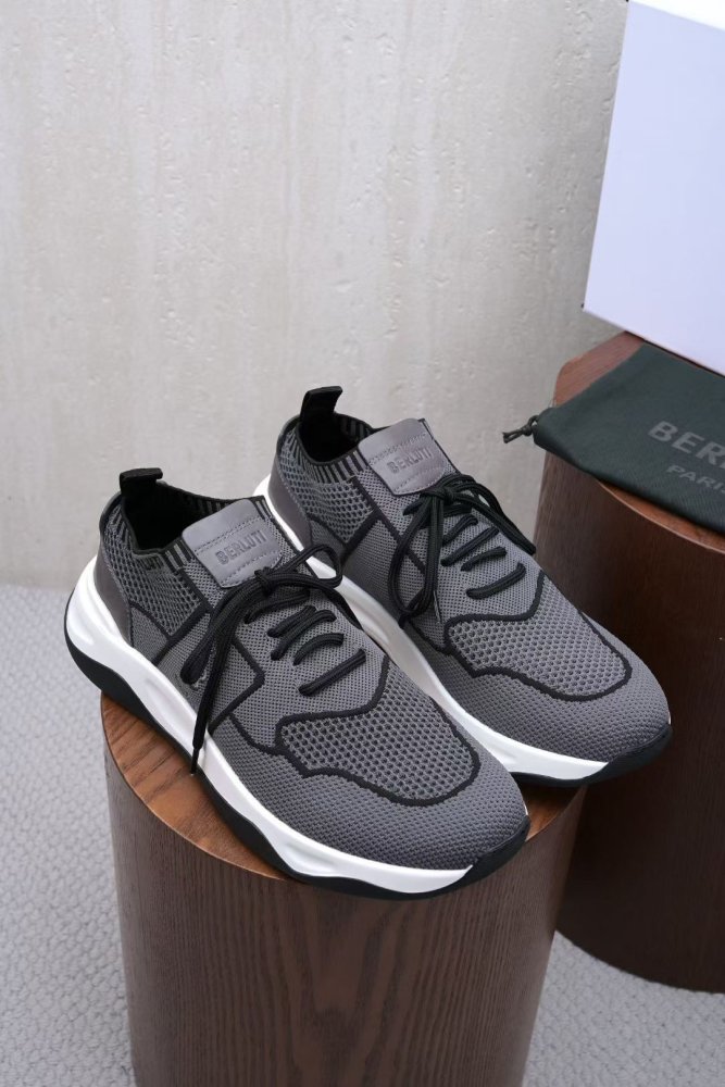 Sneakers men's фото 2
