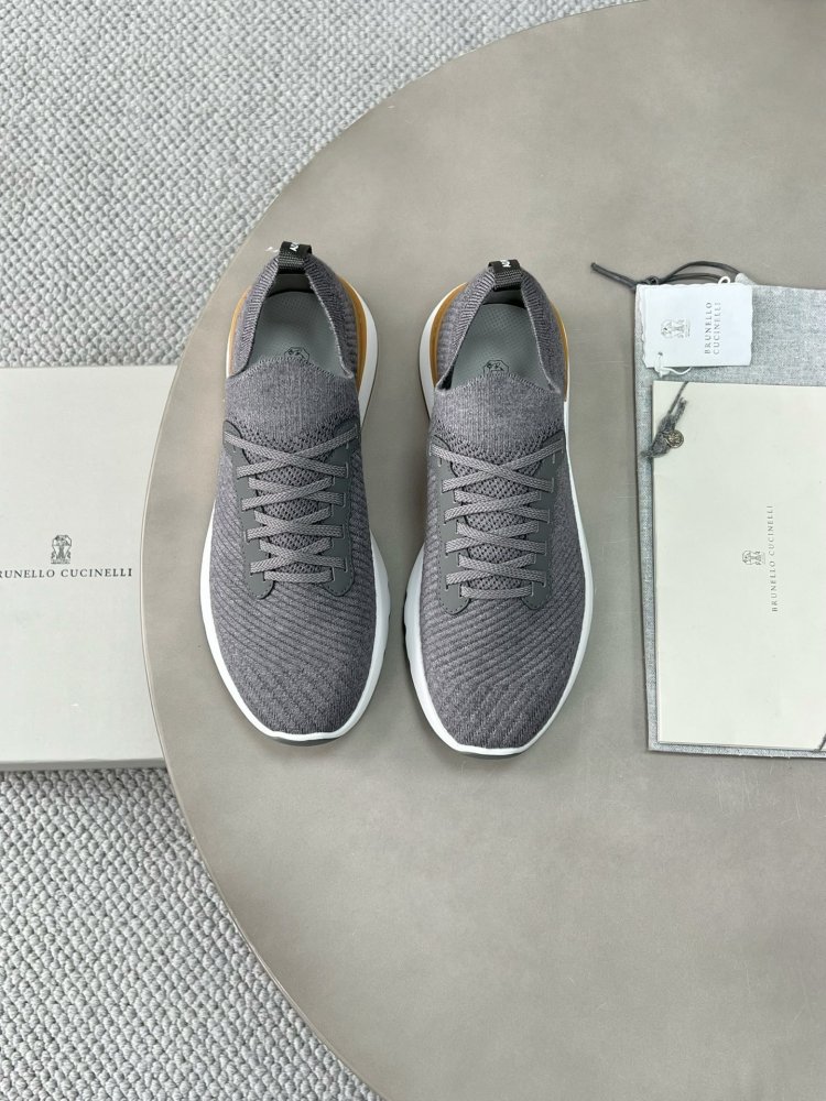 Кросівки чоловічі фото 2