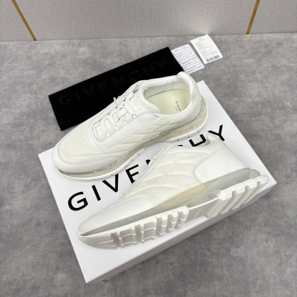 Кросівки чоловічі фото 2