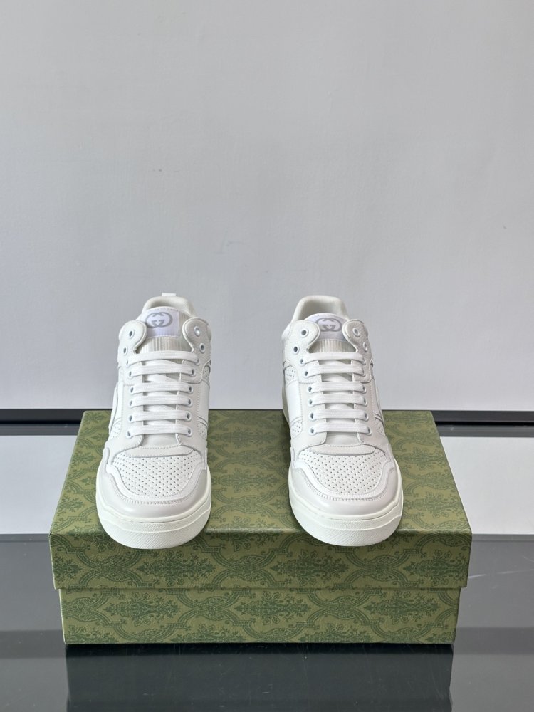 Кросівки чоловічі фото 2