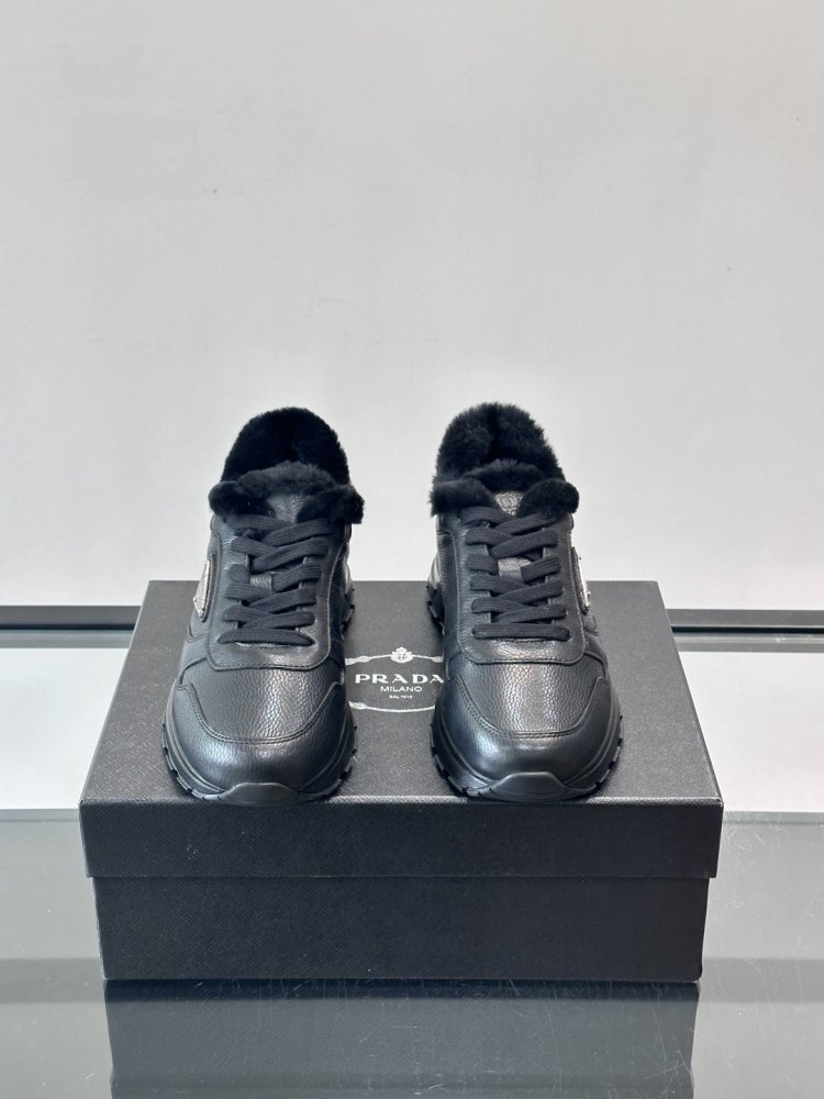 Кросівки чоловічі фото 2