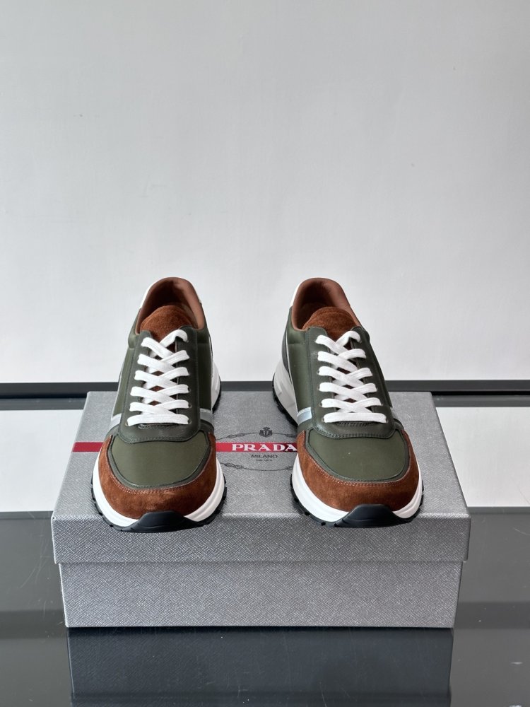 Кросівки чоловічі фото 2