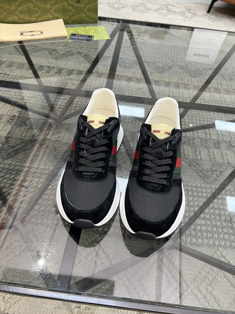 Кросівки чоловічі фото 3