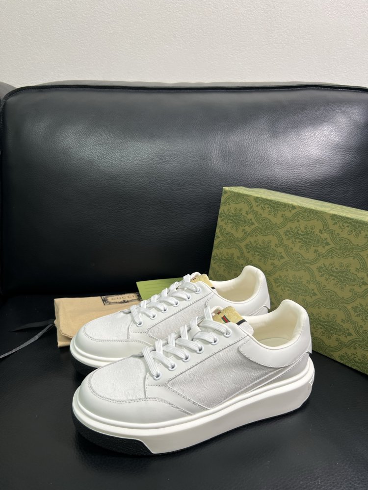 Кросівки чоловічі фото 3