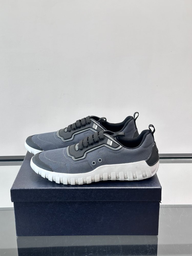 Кросівки чоловічі фото 3