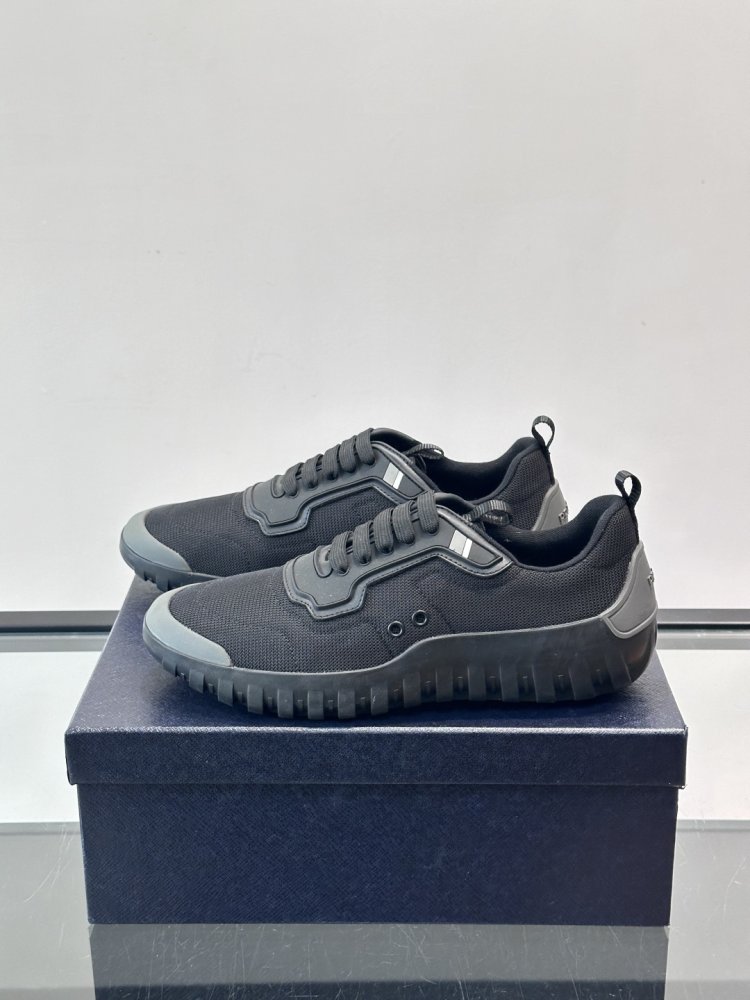 Кросівки чоловічі фото 3