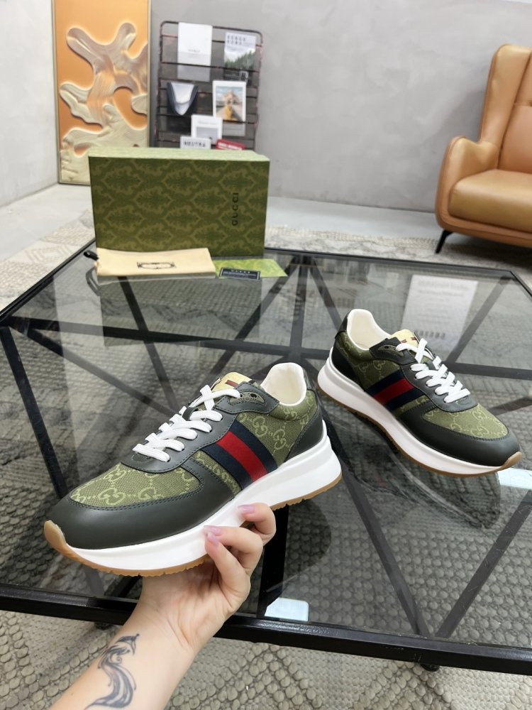 Кросівки чоловічі фото 4