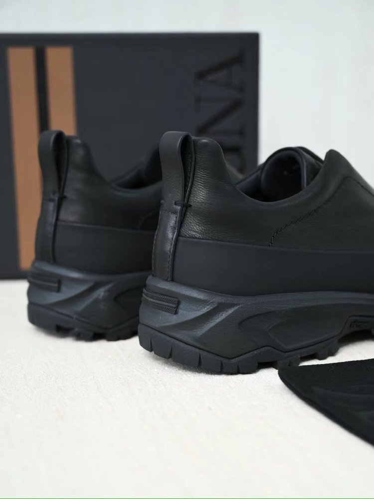 Кросівки чоловічі фото 4