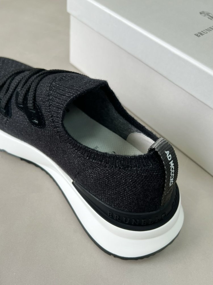 Кросівки чоловічі фото 4