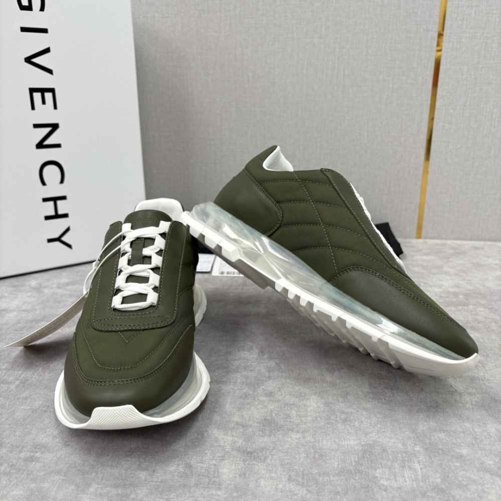 Кросівки чоловічі фото 4