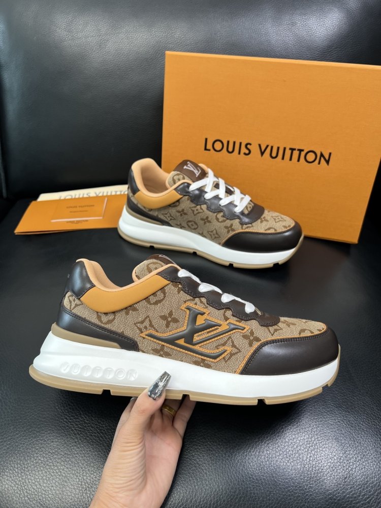 Кросівки чоловічі фото 4