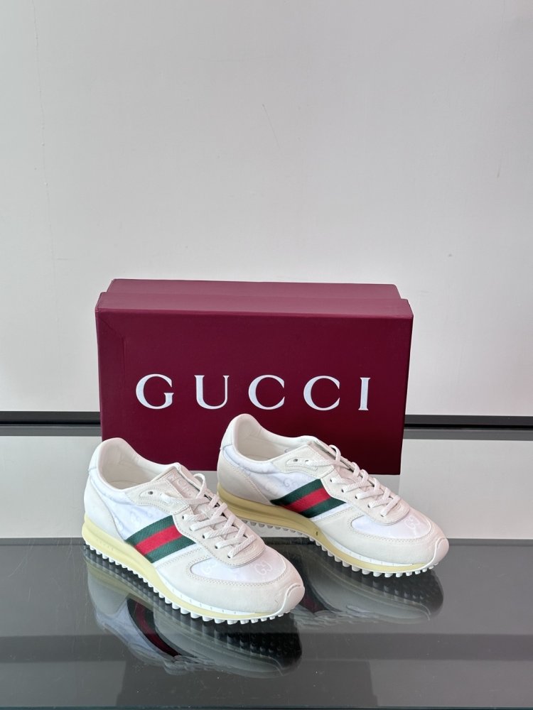 Кросівки чоловічі фото 5